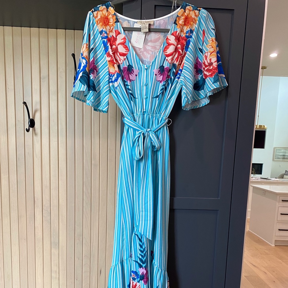 New With Tags, Flying Tomato Hi-Low Maxi, Size Medium